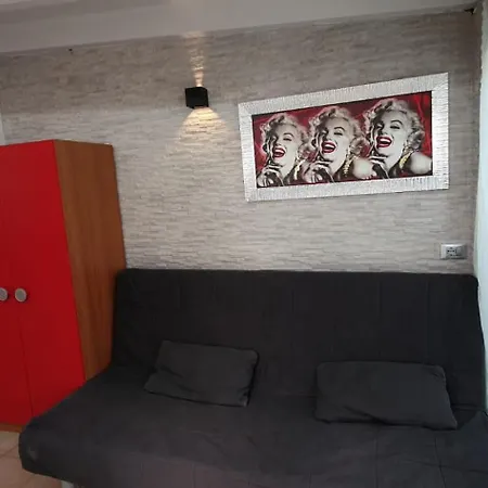 לינה וארוחת בוקר Maria *